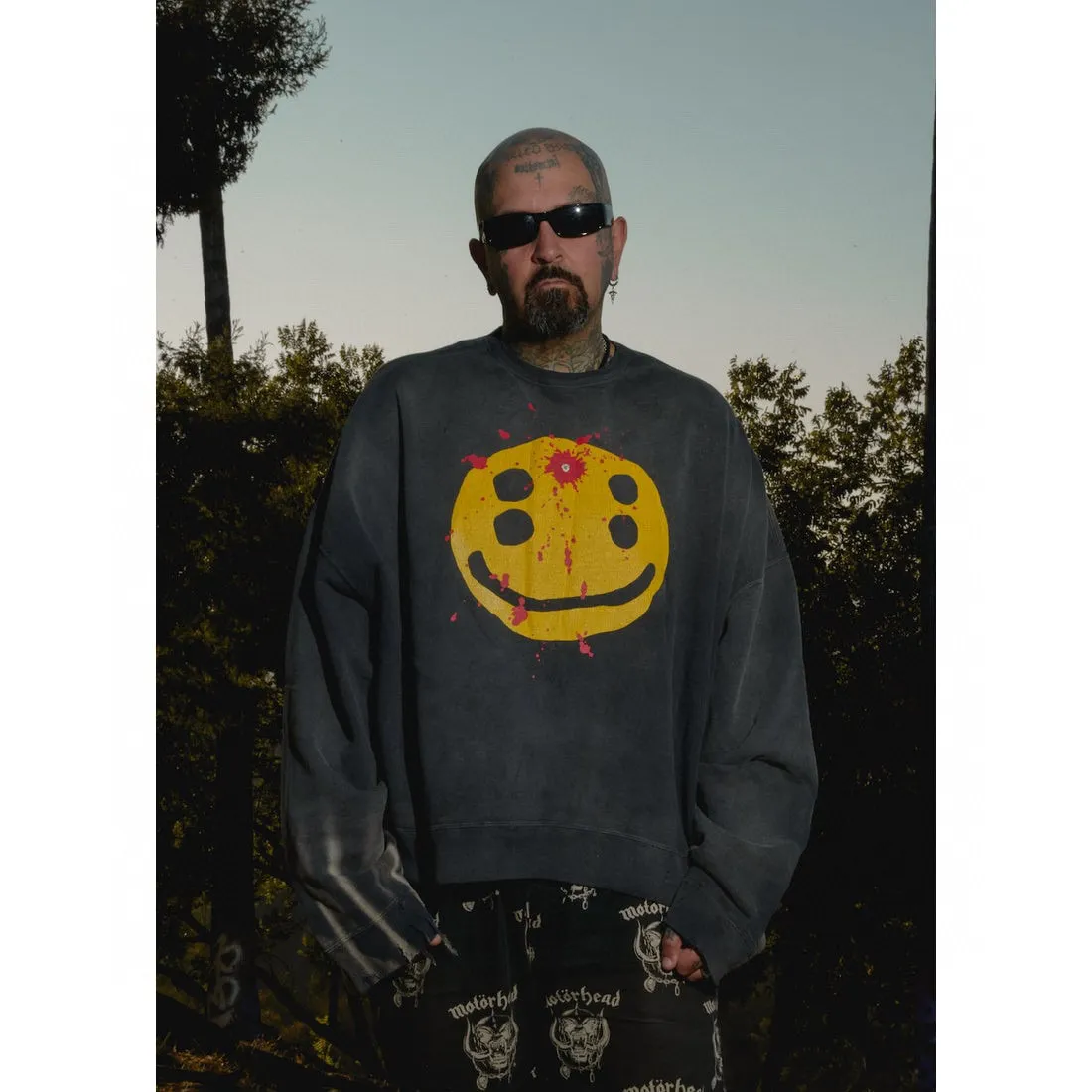 SAINT Mxxxxxx x CACTUS PLANT FLEA MARKET SMILE SWEATER SHIRT CPFM co-branded sweatshirt with smiley face, washed black S-XL, ready-to-wear Assute dyeing, heavy fermentation washing, multi-position spray fading, ultra-complex manual polishing/destruction treatment/special shearing treatment, special striped cuffs/multi-position shearing/pure handmade graffiti and dirty The only correct co-branded main wheat label/wash water label/little angel anti-counterfeiting label in the entire network